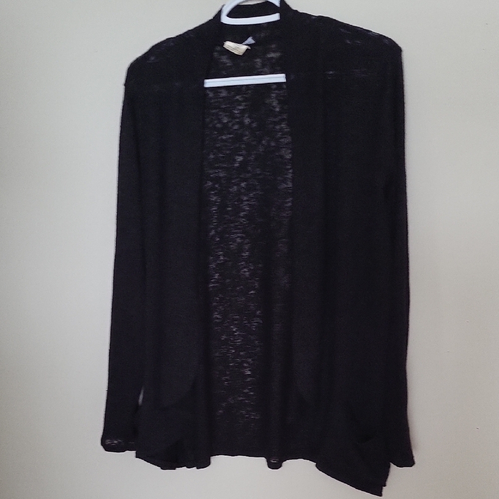 Kim&co Elegant Shear Black Open-Front Sweater – Perfect for Layering